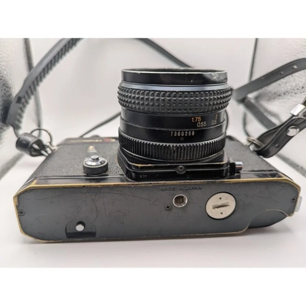Konica Autoreflex T3 35mm SLR Camera Hexanon AR 50mm F1.7 Lens Vintage FOR PARTS